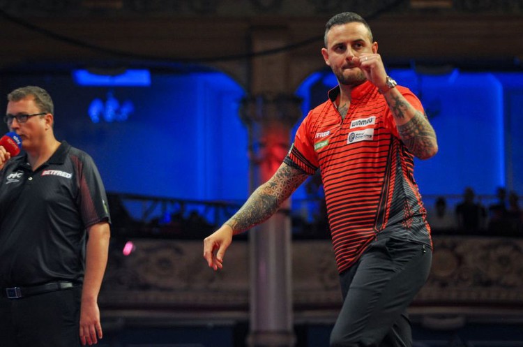 Thursday's World Matchplay predictions, odds and darts betting tips