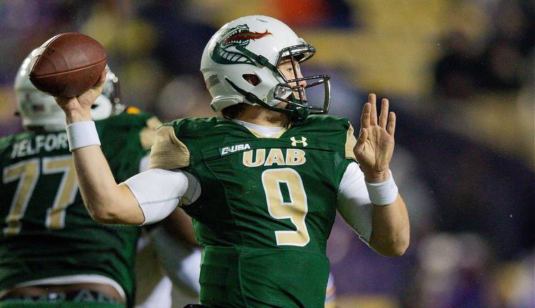 UAB vs Miami HomeTown Lenders Bahamas Bowl Prediction Preview