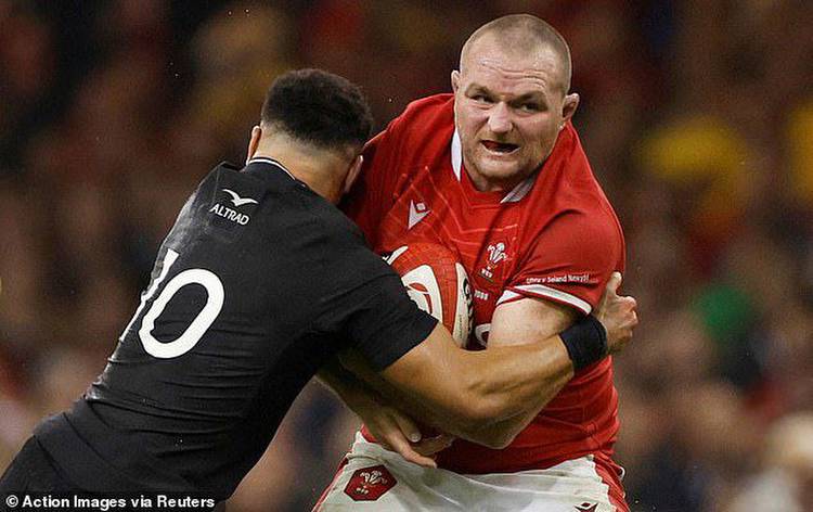 Wales coach Gatland calls on his players to put some pride back in Welsh rugby amid off-field chaos
