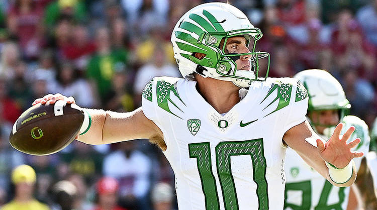 Washington vs. Oregon Prediction: Pac-12 Leading Ducks Host Rival Huskies in Prime Time