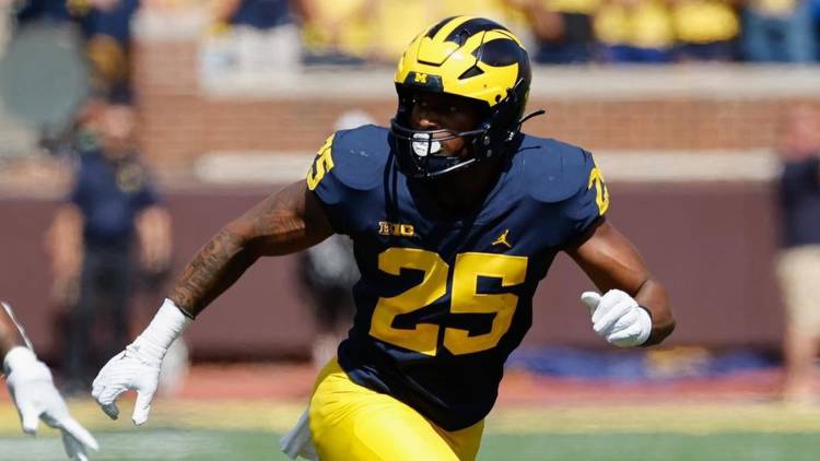 Week 11 college football picks, odds, lines, 2022 best bets from proven expert: This 3-leg parlay pays 6-1