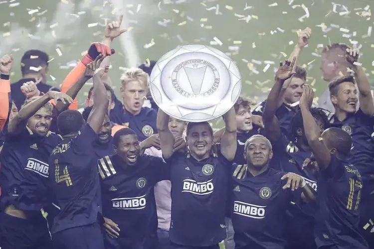 What is the Supporters’ Shield worth to the Union? Our writers debate the trophy’s value.