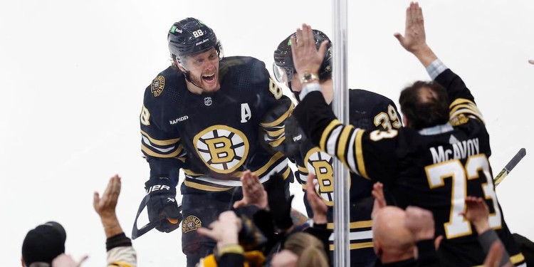 Will David Pastrnak Score a Goal Against the Coyotes on January 9?