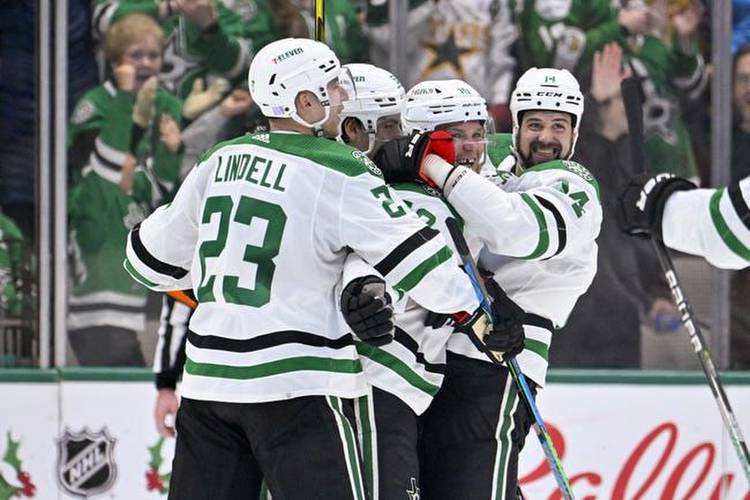 Winnipeg Jets at Dallas Stars