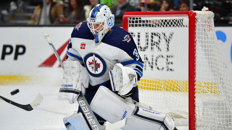 Winnipeg Jets at Toronto Maple Leafs odds, picks and predictions