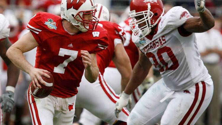 Wisconsin plays SEC opponent in latest USA TODAY Sports bowl projections