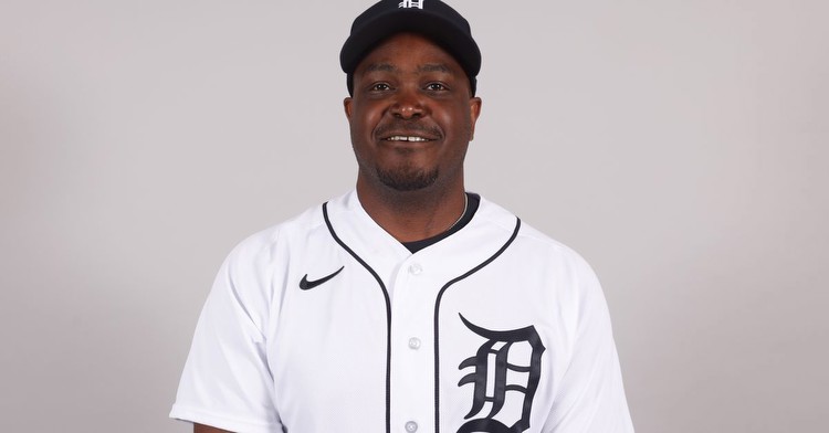 Yankees hire Tigers hitting assistant James Rowson