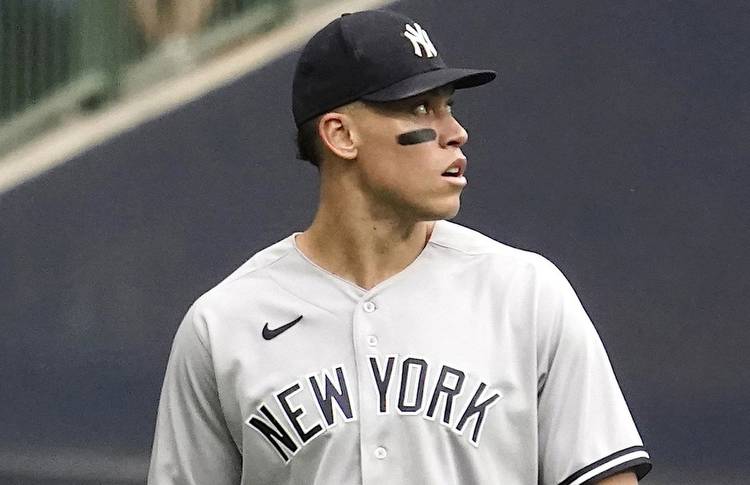 Yankees, Mets stars receive Player of the Month awards