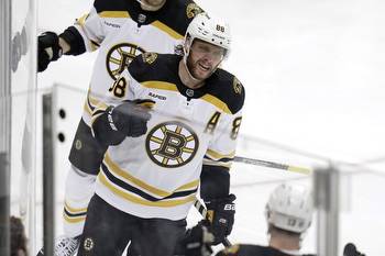 David Pastrnak hat trick pushes Bruins by Penguins in possible playoff preview