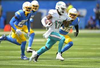 Jaylen Waddle Player Props, Betting Lines, Odds, and Picks for Dolphins vs. Patriots