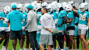 Miami Dolphins 2023 season betting preview: Super Bowl odds, win total prediction, prop bets and more