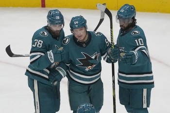 NHL predictions, odds: Sharks vs. Maple Leafs, Blue Jackets vs. Jets