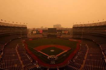 Yankees vs. White Sox: Oddsmakers Still Taking Bets Despite Air Quality