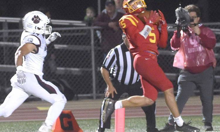 All-Delco Football: Tommy Wright to Ethan Mahan is a memorable connection for Haverford