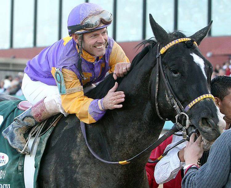 Archarcharch, 2011 Arkansas Derby winner, dies after illness