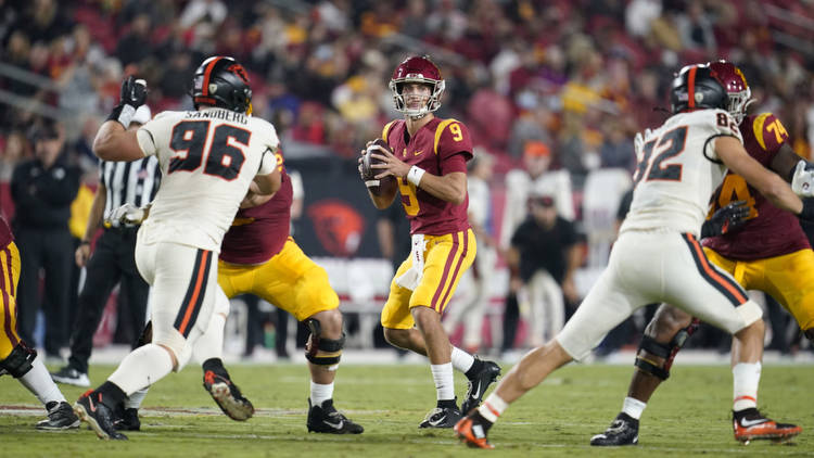 Bettors flock to Oregon State after sportsbook's initial line favors USC by nearly two touchdowns