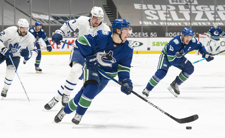 Canucks: Odds and predictions vs. Maple Leafs (December 18)