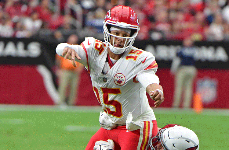 Chargers vs Chiefs Odds, Picks & Predictions