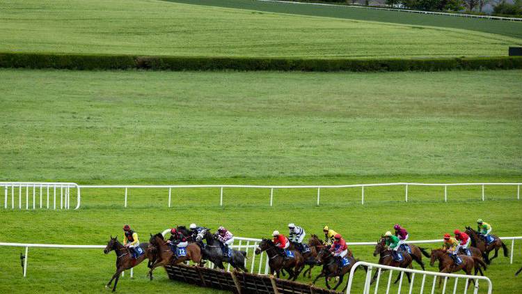 Clonmel to inspect on Thursday morning with yellow weather warning in place