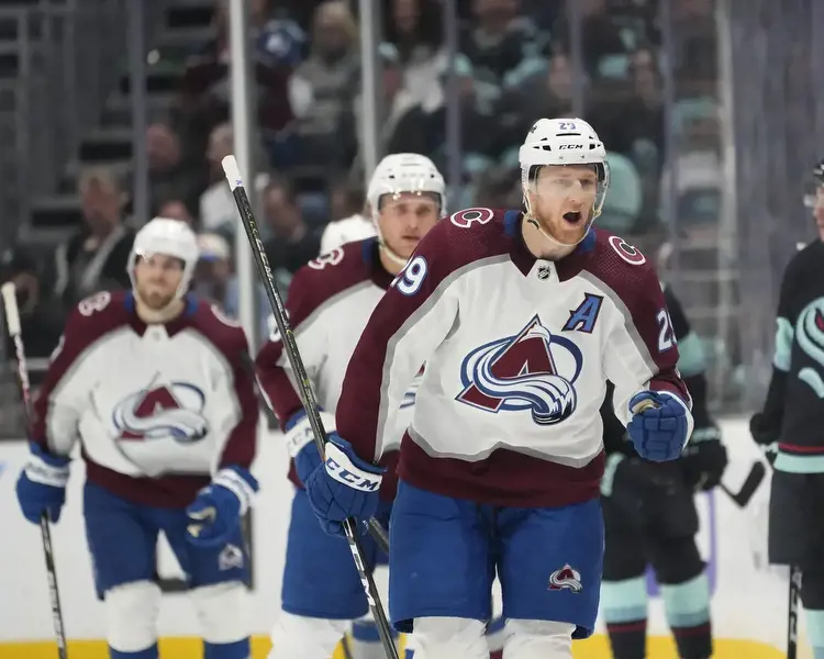 NHL playoff parlay picks April 24: Bet on the Avalanche and Rangers to win