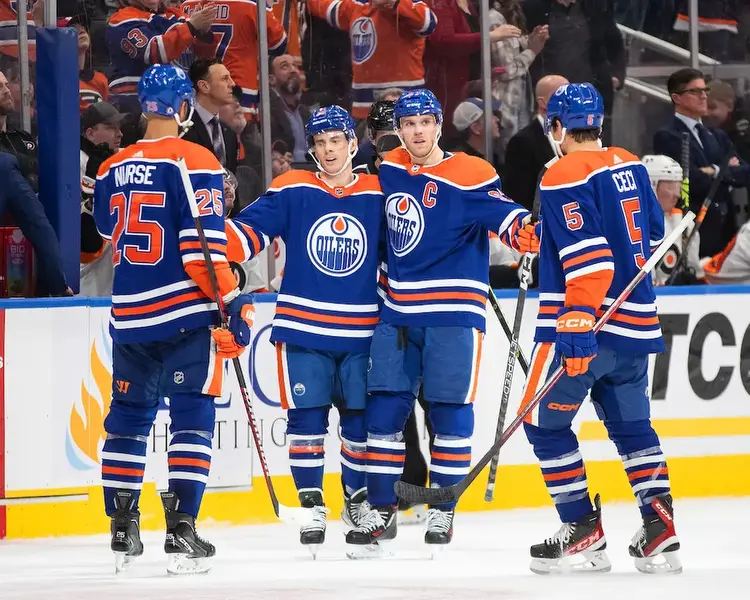 Oilers vs. Maple Leafs picks and odds: Back McDavid, Edmonton to win