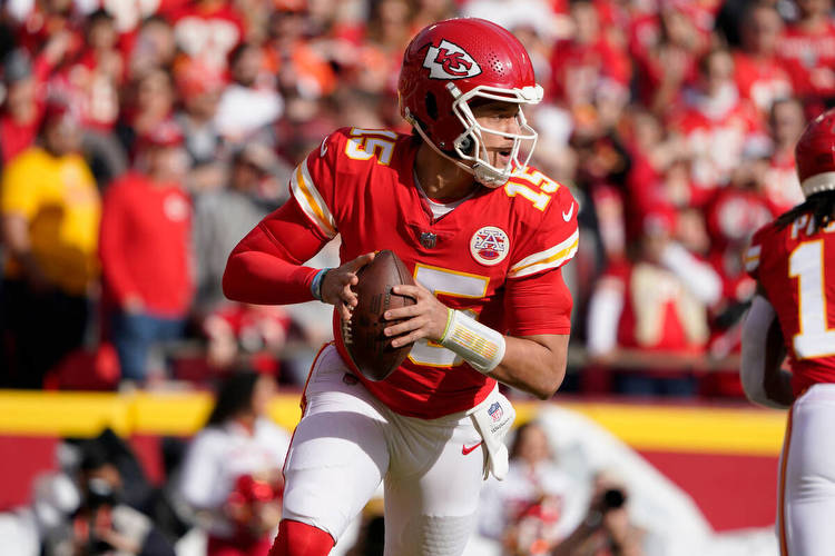 Raiders-Chiefs finale draws sharp betting on point spread, total