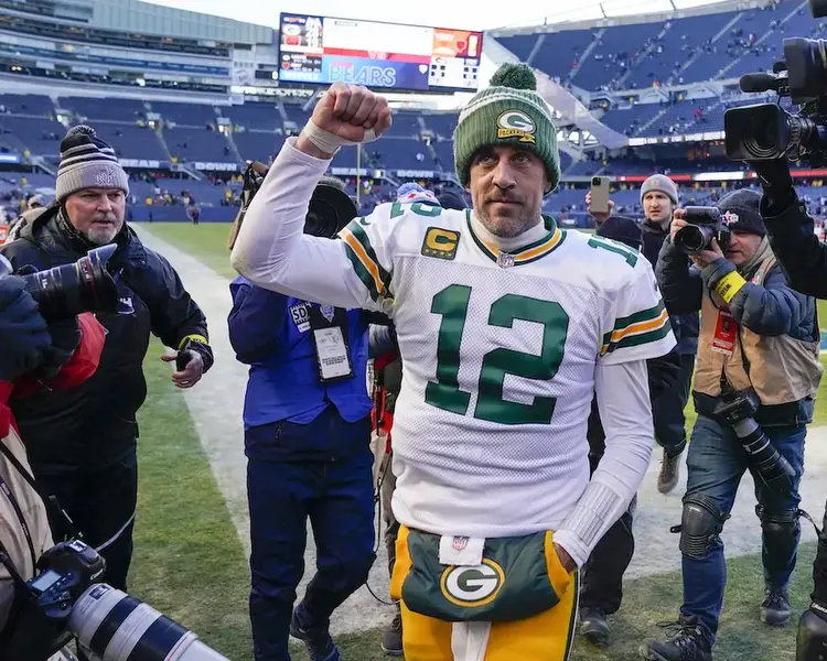 Rams vs. Packers Week 15 picks and odds: Bet on Green Bay to roll on Monday Night Football