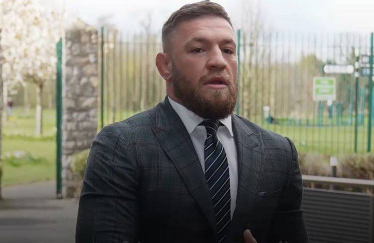 Stoic UFC Heavyweight Slams Conor McGregor: “Hate When There’s Loads of Talk and Nothing Happens”